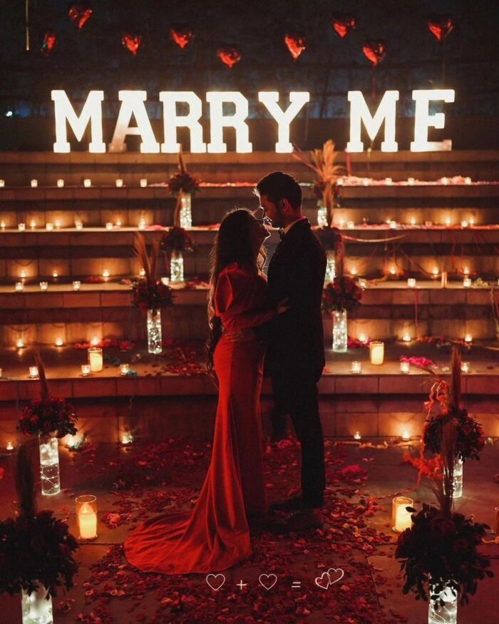 Elevate your marriage proposal to new heights with our luxurious "Marry Me" setup on a grand staircase at a prestigious five-star hotel. Designed to create a breathtaking and memorable moment, this setup offers an exquisite blend of elegance and romance.